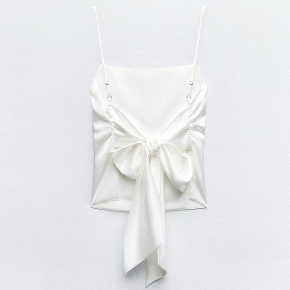 Zara | Satin effect top with back bow - Picture 4 of 6